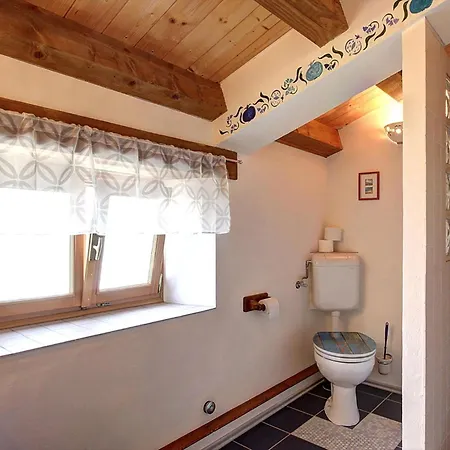 2 Bedroom Lovely In Сasa de vacaciones